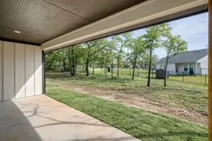 725 Haynie Dr, Runaway Bay, TX 76426 - Photo 36