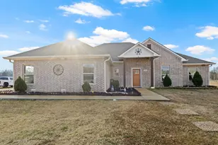 154 Private Rd 54329, Pittsburg, TX 75686 - Photo 1