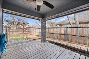 2137 Chapel Downs Dr, Arlington, TX 76017 - Photo 32