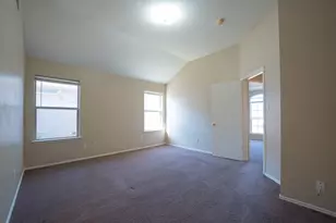 1724 Gentry St, Lancaster, TX 75134 - Photo 12