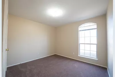 1724 Gentry Street, Lancaster, TX 75134 - Photo 10