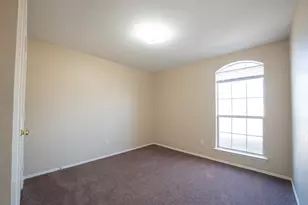 1724 Gentry St, Lancaster, TX 75134 - Photo 10