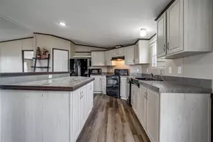 850 Hcr 3138 S, Bynum, TX 76631 - Photo 16