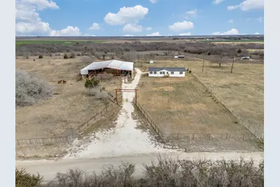 850 Hcr 3138 S, Bynum, TX 76631 - Photo 2