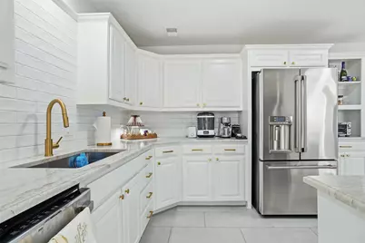 908 Darnell Avenue, Benbrook, TX 76126 - Photo 14