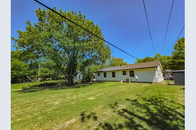 325 Clary Drive, Mesquite, TX 75149 - Photo 2