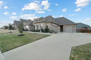 2805 Chandler Ct, Mansfield, TX 76063 - Photo 2