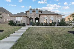 2805 Chandler Ct, Mansfield, TX 76063 - Photo 2