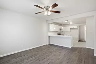 816 Bradley St, Fort Worth, TX 76103 - Photo 4