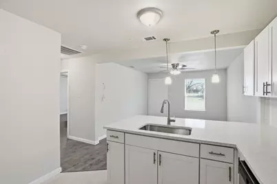 816 Bradley Street, Fort Worth, TX 76103 - Photo 8