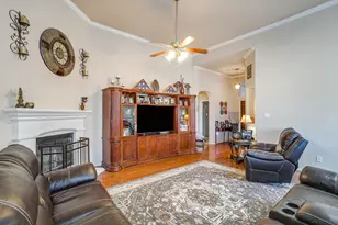 729 W Bend Blvd, Burleson, TX 76028 - Photo 16