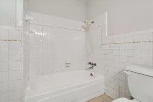 852 W Redbud Dr, Hurst, TX 76053 - Photo 20