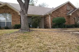 1905 Libby Ln, Grand Prairie, TX 75050 - Photo 1