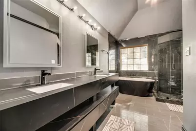 4547 Buckingham Drive, Grand Prairie, TX 75052 - Photo 4