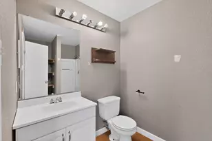 4600 Hunters Glen Ct, Granbury, TX 76048 - Photo 30