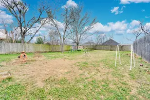 406 W Second St, Maypearl, TX 76064 - Photo 4
