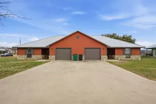 710 Erath St, Meridian, TX 76665 - Photo 6