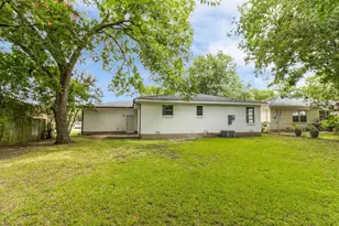 1818 W Belden St, Sherman, TX 75092 - Photo 28