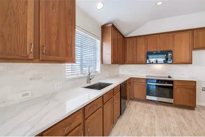 6101 Apache Drive, The Colony, TX 75056 - Photo 16