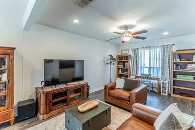 708 N Stewart Street, Azle, TX 76020 - Photo 4