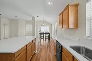 2433 Forest Creek Dr, Fort Worth, TX 76123 - Photo 14