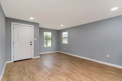 4621 Owenwood Avenue, Dallas, TX 75223 - Photo 2