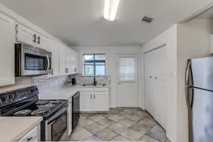 7829 Cardinal Ct, North Richland Hills, TX 76180 - Photo 10