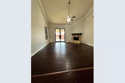 10808 Emerald Park Lane, Fort Worth, TX 76052 - Photo 6