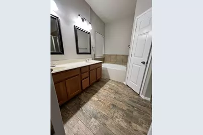 10808 Emerald Park Lane, Fort Worth, TX 76052 - Photo 8