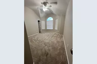 10808 Emerald Park Lane, Fort Worth, TX 76052 - Photo 10