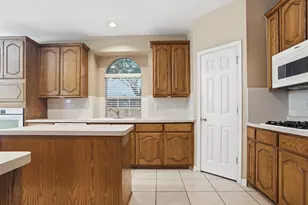 2910 St Vincent Dr, Mansfield, TX 76063 - Photo 10