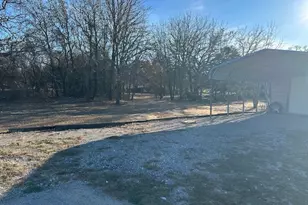 6005 Vinery Ln, Joshua, TX 76058 - Photo 2