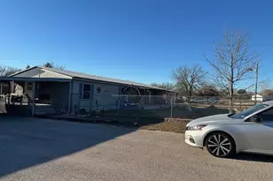 6005 Vinery Ln, Joshua, TX 76058 - Photo 4