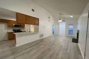 2424 Sherry St, Arlington, TX 76014 - Photo 4