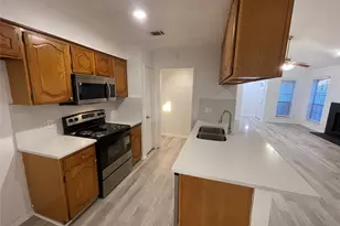 2424 Sherry St, Arlington, TX 76014 - Photo 12