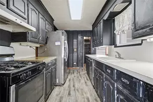 1109 E McLennan Ave, Mart, TX 76664 - Photo 8