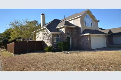 2201 Ashwood Court, Carrollton, TX 75006 - Photo 2