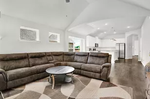 208 Rosemary Dr, Azle, TX 76020 - Photo 10