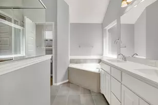 208 Rosemary Dr, Azle, TX 76020 - Photo 14