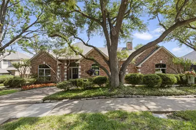 1003 N Wiltshire Drive, Carrollton, TX 75007 - Photo 2