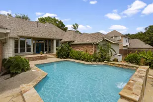 1003 N Wiltshire Dr, Carrollton, TX 75007 - Photo 2