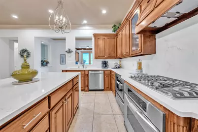 2400 Vineyard Drive, Granbury, TX 76048 - Photo 6