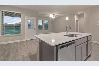 1921 Cherokee Lane, Cleburne, TX 76033 - Photo 6