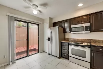 2642 Encina, Irving, TX 75038 - Photo 12