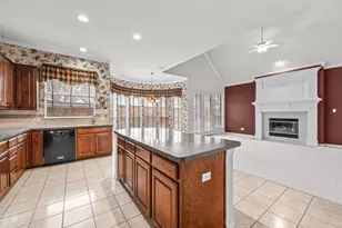 3000 Cedar Ridge Dr, Richardson, TX 75082 - Photo 14