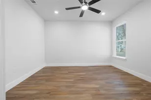 120 Red Bird Ln, Mabank, TX 75156 - Photo 8