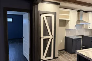 20733 Joe Paul, Chandler, TX 75758 - Photo 18