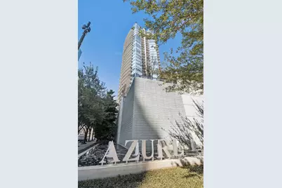 2900 McKinnon Street #303, Dallas, TX 75201 - Photo 2