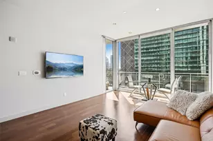 2900 McKinnon St, Dallas, TX 75201 - Photo 14