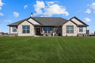 185 Chester Rd, Springtown, TX 76082 - Photo 2